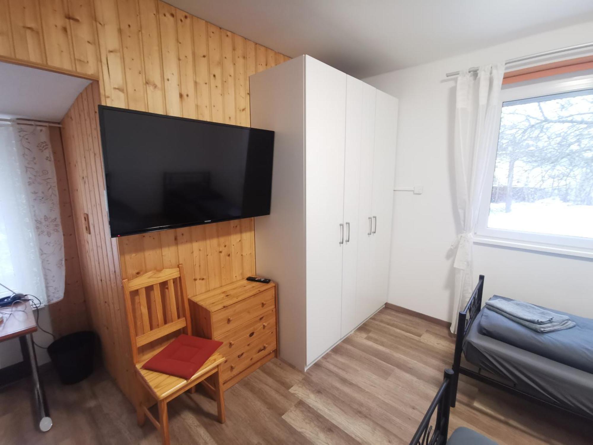 Monteur-haus Grueber Marzan, Hellersdorf, Lichtenberg Appartement Berlijn